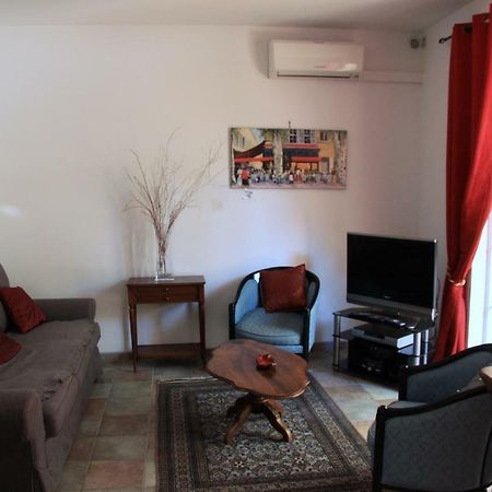 Appartement Avec Patio Et Garage Centre Ville Et Plage Sanary-sur-Mer Eksteriør bilde