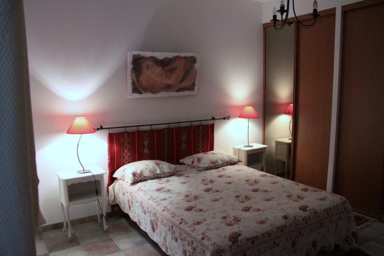 Appartement Avec Patio Et Garage Centre Ville Et Plage Sanary-sur-Mer Eksteriør bilde